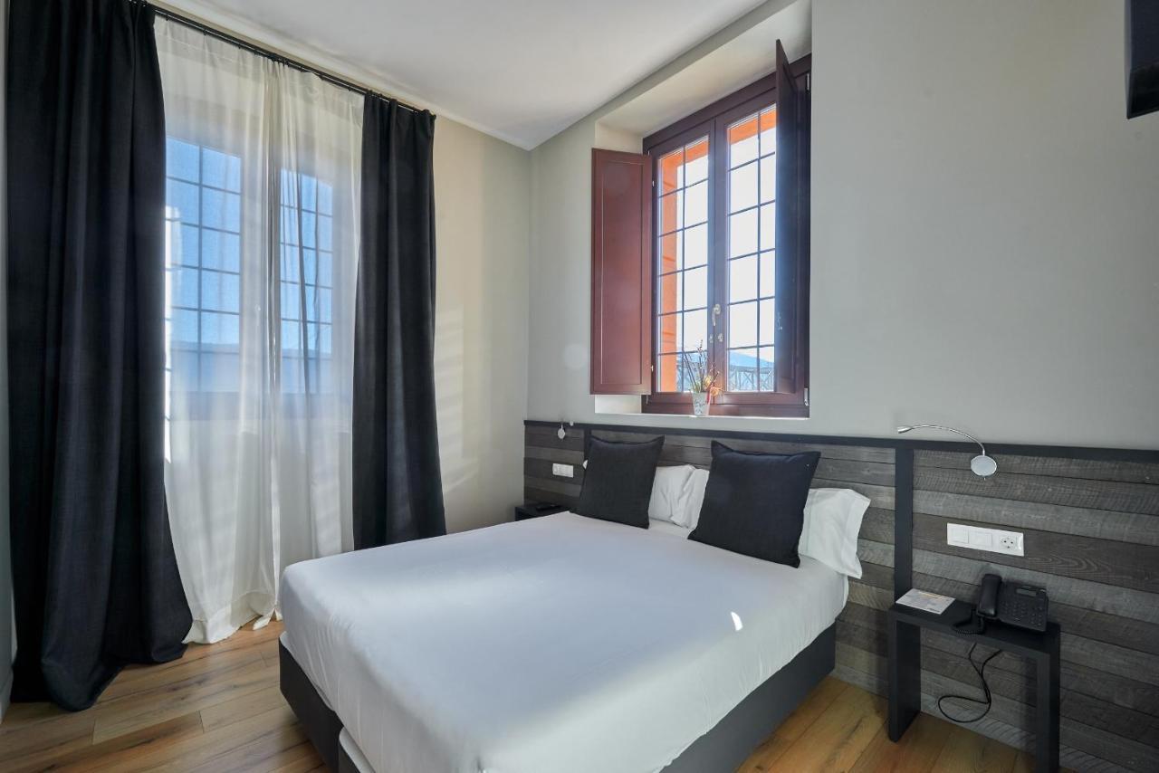 Hotel Parada Пучсерда Экстерьер фото