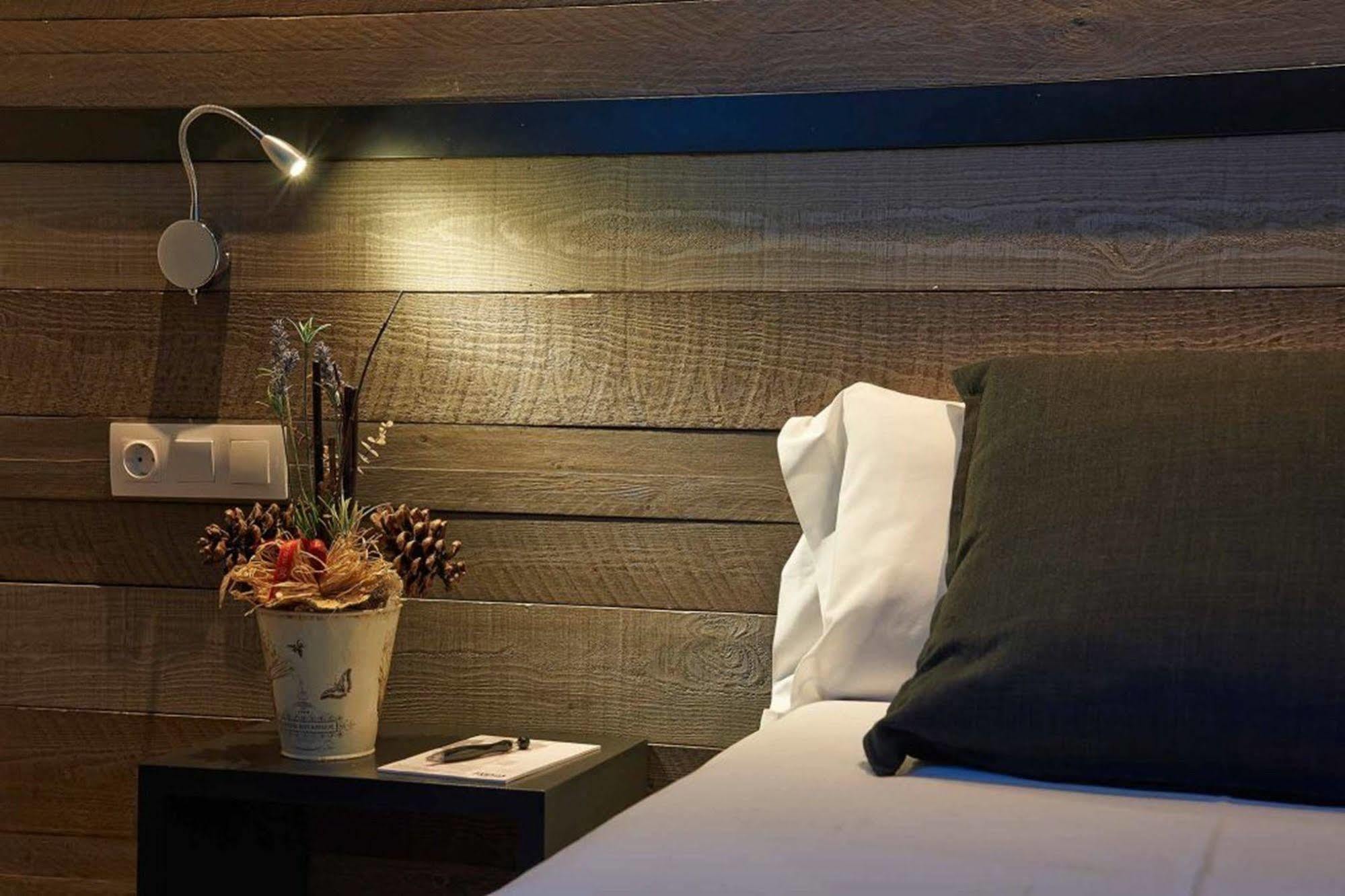 Hotel Parada Пучсерда Экстерьер фото